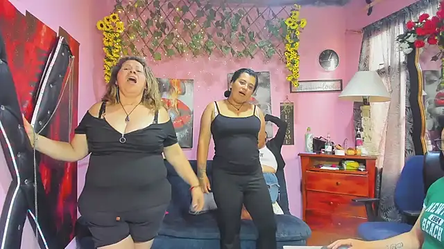 lesbiancuple's Live XXX Chat