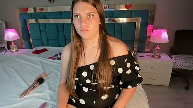 Chat +18 de LiiaVelvet ao vivo