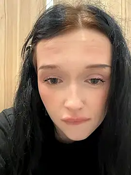 Czat XXX na żywo – Flora_Ray