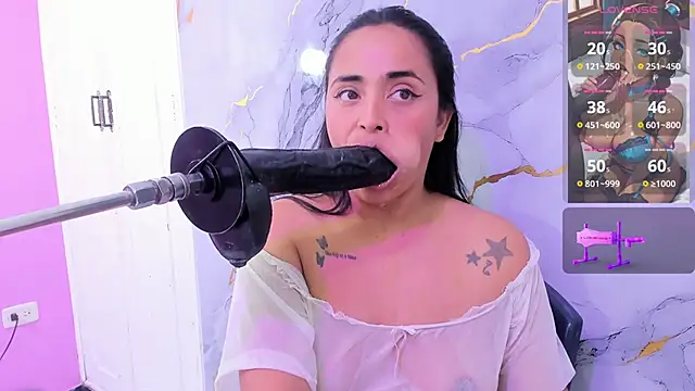 Chat +18 de susan__bigass ao vivo