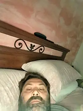 Pertunjukan Kamera Web Necroforo