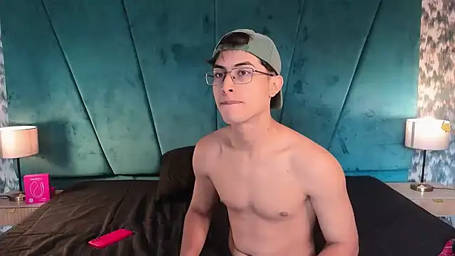 Aaron_Ezeのウェブカメラショー