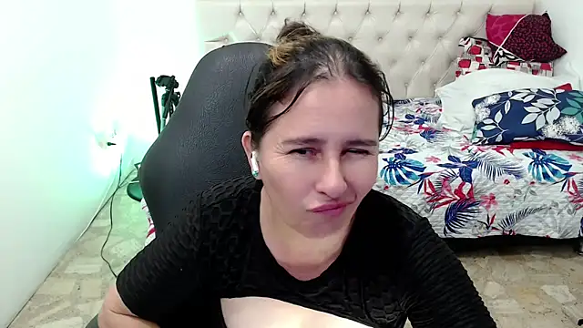 แชท XXX สดของ victoria_jones