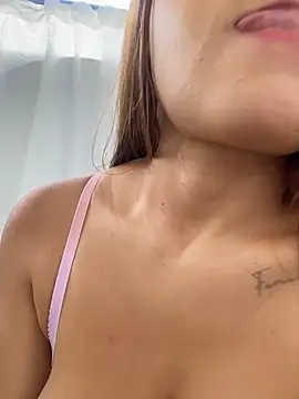 MayaMoanXXX's Live XXX Chat