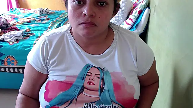 แชท XXX สดของ yulieth_bbw