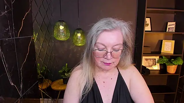 NataliMellow's Live XXX Chat