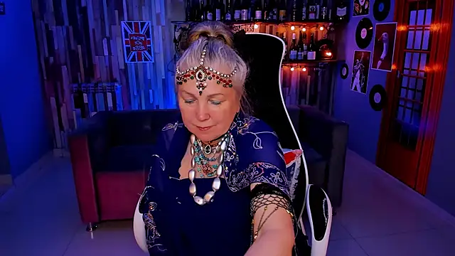 LilaMaharaniのライブXXXチャット