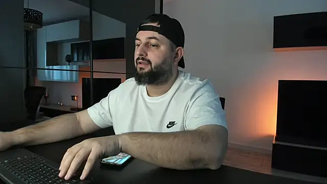 DravenPeak's Live XXX Chat