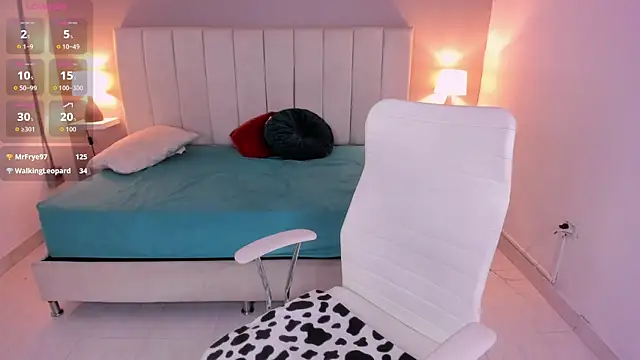 milkk_ live XXX chat