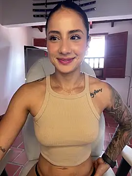 Ale_Lewis Chat XXX in diretta