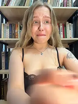 Pertunjukan Kamera Web Liza_risky