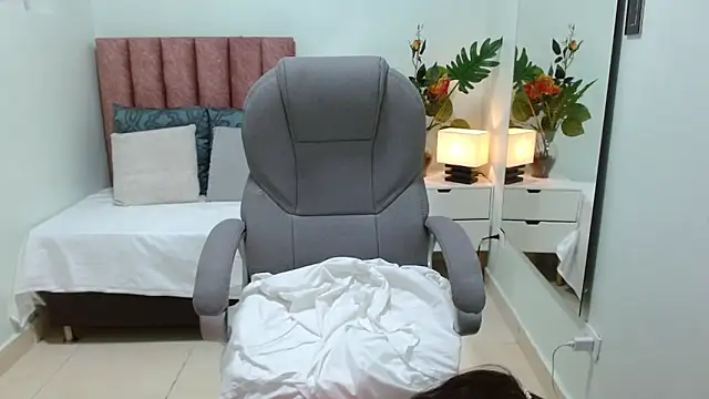 Sembang XXX Secara Langsung sophia_hadid