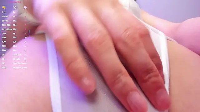 Lova_Raneのウェブカメラショー