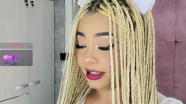 Chat XXX ao vivo de conny__curly