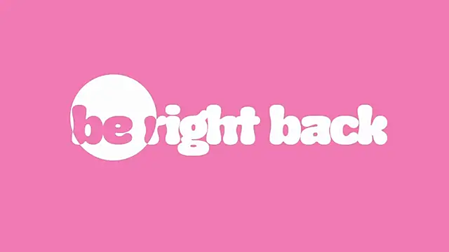 miacapone Adlı Modelin Canlı XXX Sohbeti