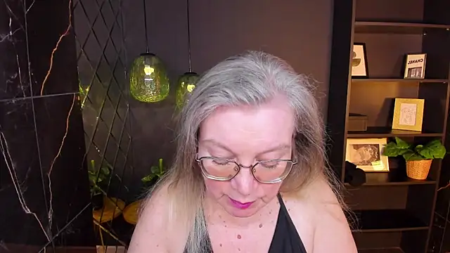 NataliMellow Chat XXX live