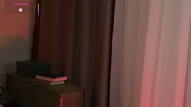 LadyDiLancaster Chat XXX live