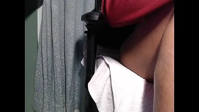 XXX chat uživo modela CuteRhea69