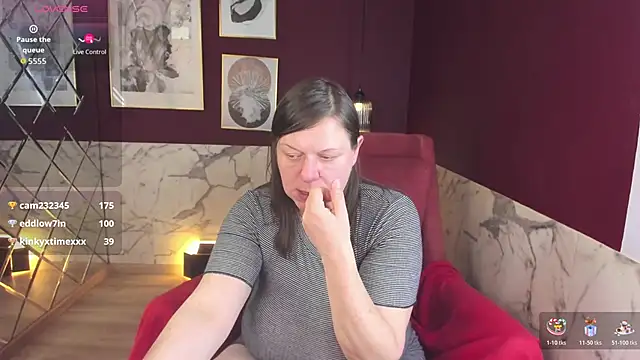 Chat XXX en directo de KellyPerfection