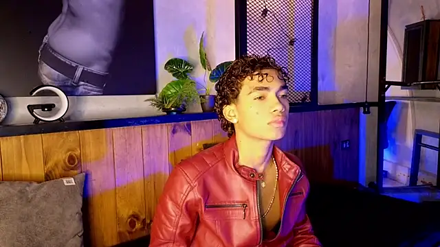 Онлайн чат XXX AlanCutee