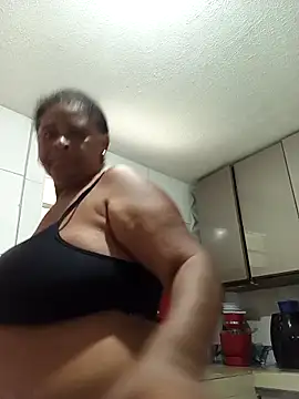 Rosabela04's Live XXX Chat