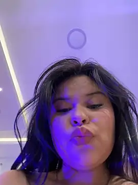 Pertunjukan Kamera Web Ada_johansenn