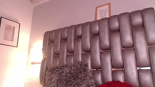 Sofiia_Vega_: απευθείας συνομιλία ΧΧΧ