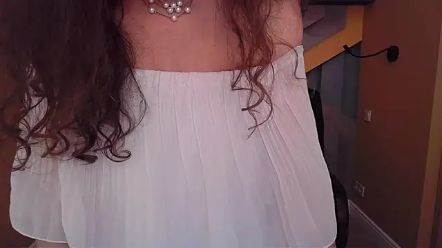 EllaLong Chat XXX live