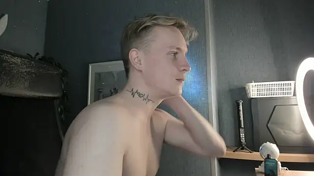 Онлайн чат XXX AlexxSweet