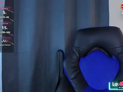 Вебкам-шоу Max_hotlatin2