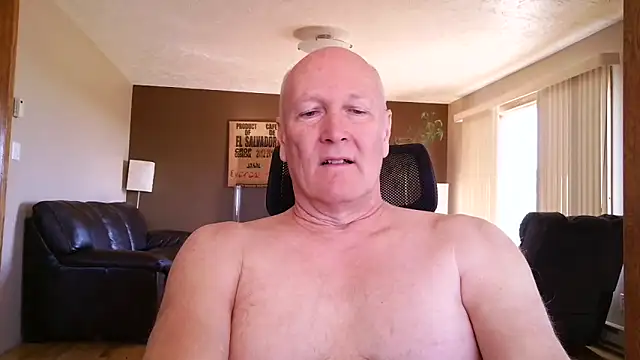 Pokazy przed kamerką – BasicAnt