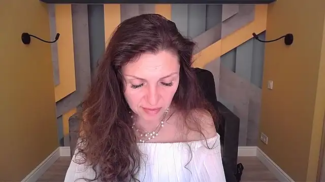 EllaLong: απευθείας συνομιλία ΧΧΧ