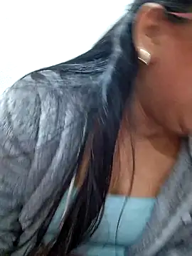 ZaidaWet élő XXX-chatje