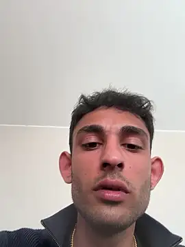 skinny04balkann webcam show