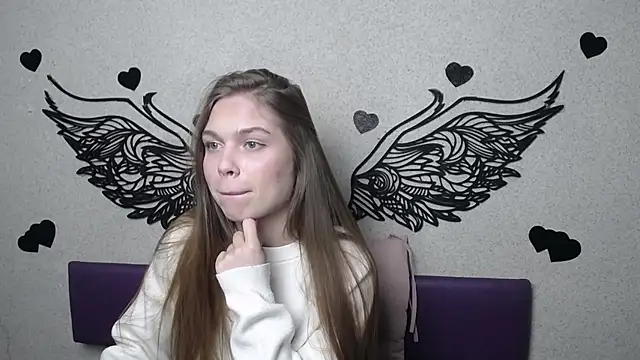 LaraPikan Live XXX chat