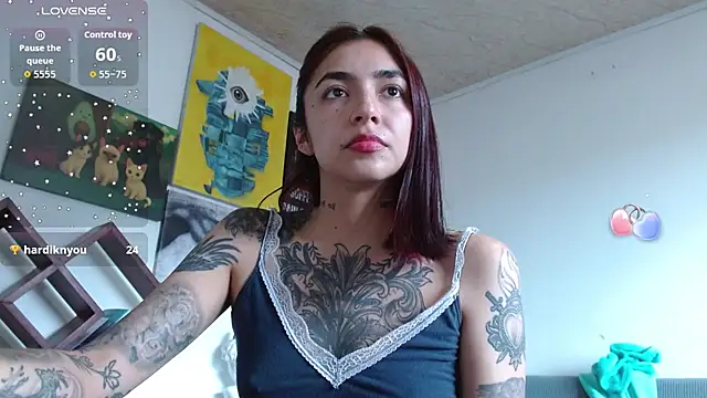 Chatroom XXX en direct de ZoeBakers_