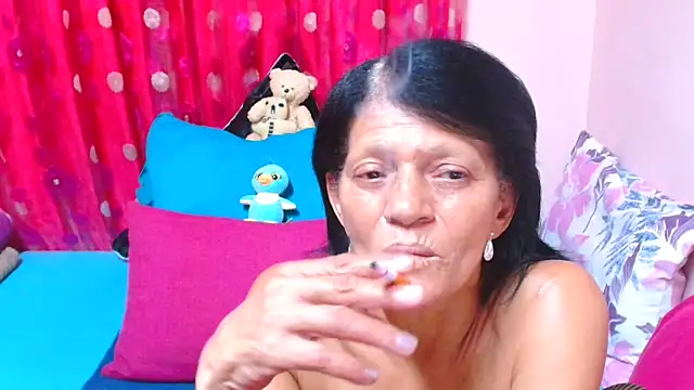 دردشة SLUTTYROXY الجنسية المباشرة