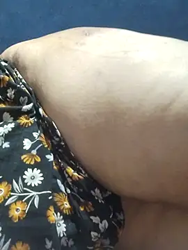 tamilthanushri's Live XXX Chat