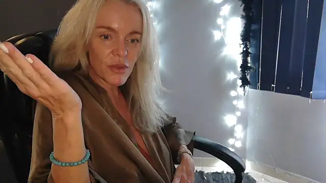 LadyMissNipsnLips Adlı Modelin Web Kamerası Şovu