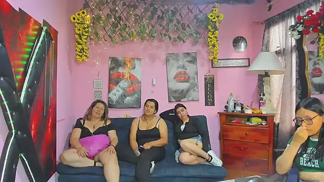 Živý XXX chat lesbiancuple