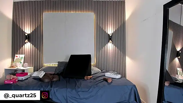 Chatroom XXX en direct de Zafiiraa