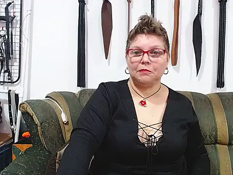 แชท XXX สดของ Leah_R