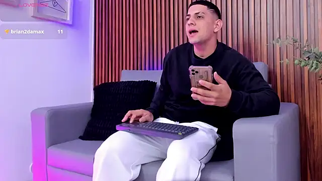 Chat XXX en directo de Alex_cute77