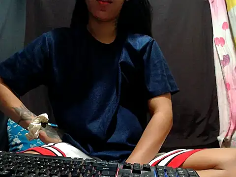 AwesomeMistress_Bigcock Pertunjukan Webcam