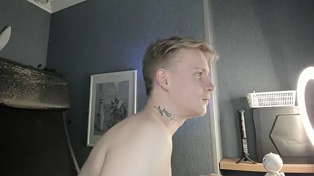 AlexxSweet élő XXX-chatje