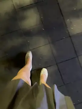 Meii-meyy Live XXX-chat