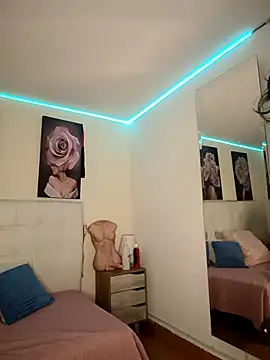 Chat +18 de SamathaMay ao vivo