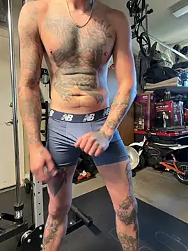 brngitdwn's Live XXX Chat