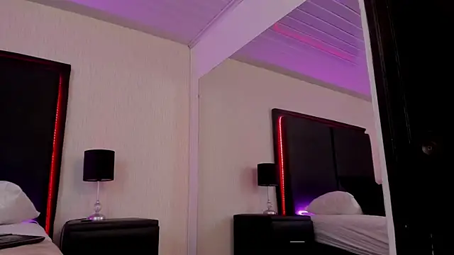 แชท XXX สดของ LilithBluum