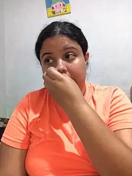 Chat +18 de luisahot_9727 ao vivo